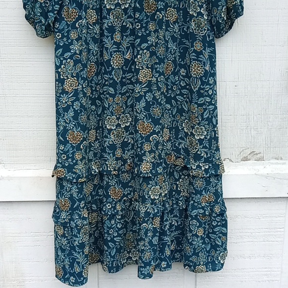 The Pioneer Woman Floral Drass - Picture 5 of 16